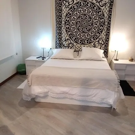 Apartamento Modernista Con Garaje Διαμέρισμα Βίγκο