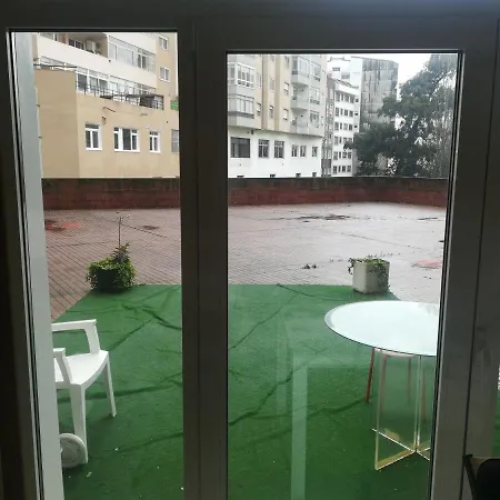Apartamento Modernista Con Garaje *